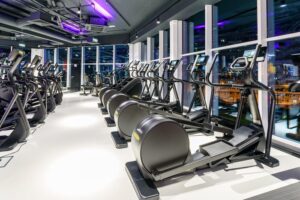 Фитнес-клуб DDX Fitness в ТЦ Северное Сияние Сеть